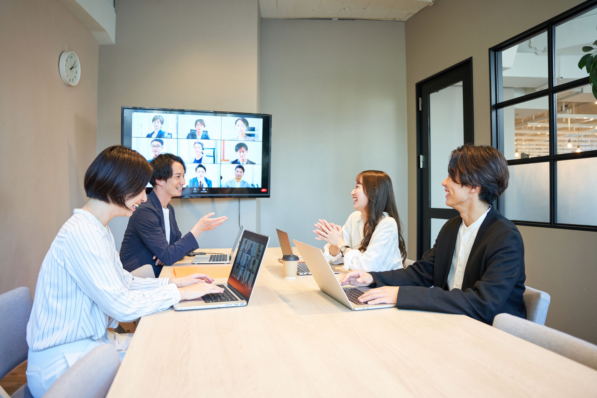 DX・ICTツールの導入で業務効率を高め、限られた人員で生産性向上をめざす方法